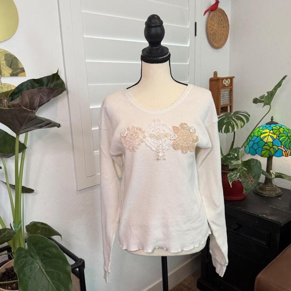 Vintage Y2K Henley White Thermal Top Crochet Lace Pearl Embellished